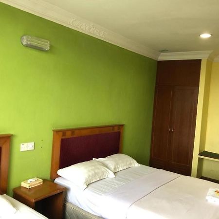 Hotel Perdana Lawas Exterior foto
